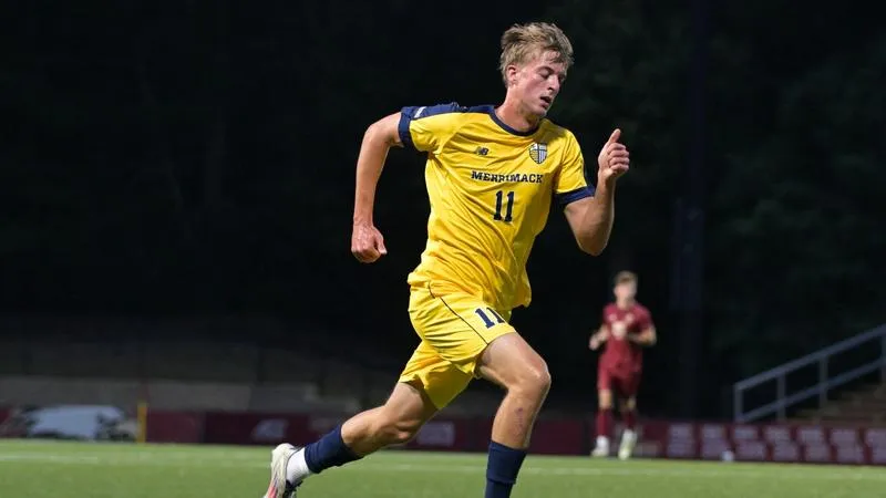 Men's Soccer Earns Draw Against Holy Cross