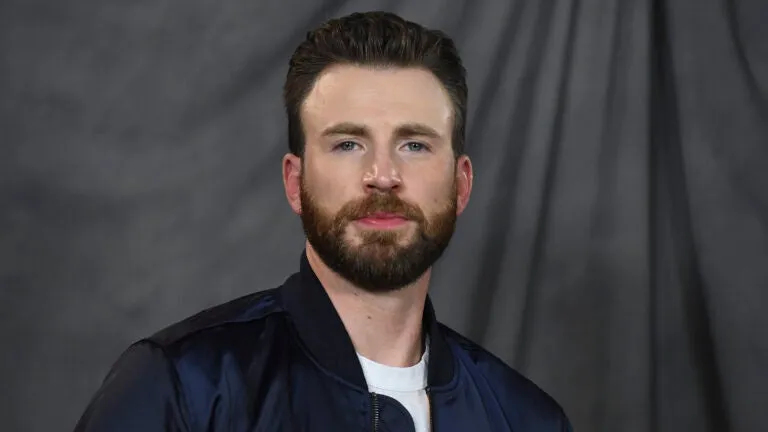 Chris Evans teamed up with a Boston animal rescue to help 2 bonded pups get adopted