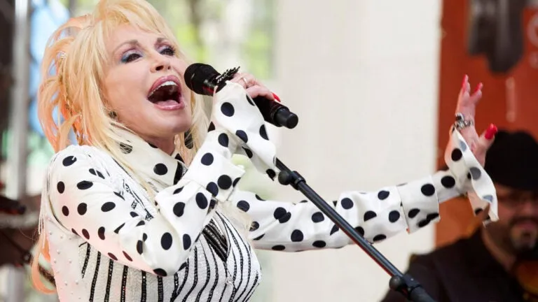 Mass. bridges glow pink to honor Dolly Parton