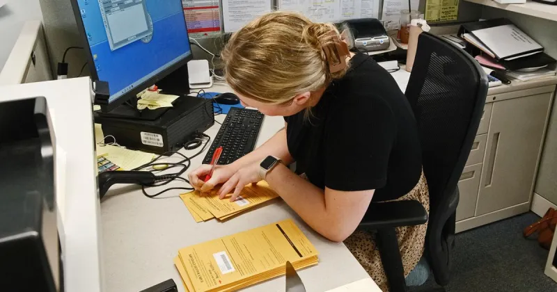 Voters Cast Early Ballots Ahead Of State Primary