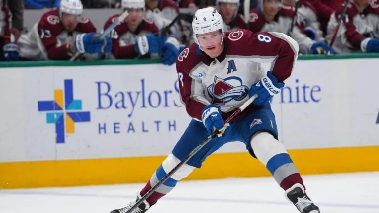 Avalanche defenseman Cale Makar signs richest deal in NHL history at $163.2 million over 8 years