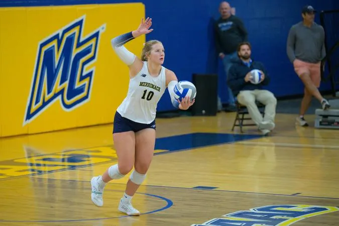 Women's Volleyball Closes Play In FAU Tournament Against Stetson