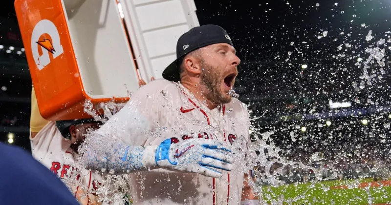 Trevor Story hits a bases-loaded RBI single in 10th to lift Red Sox to 9-8 win over Mariners