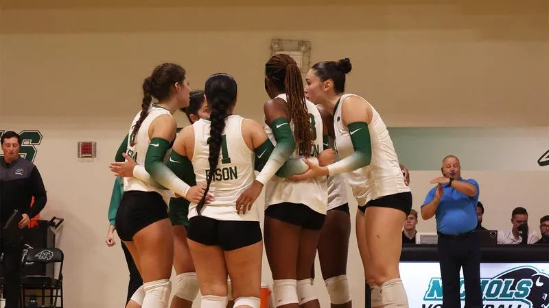 Women's Volleyball Clipped in Five-Set Home Opener Against Colby-Sawyer