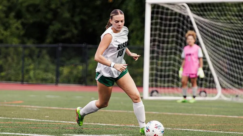 Women's Soccer Drops Season Opener to Albertus Magnus