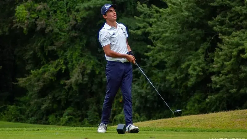 Men's Golf Tees Off Season with Win Over St. Joseph's College
