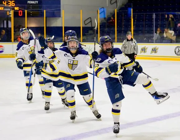 Women's Hockey Announces 2026-27 Schedule, Releases Tickets