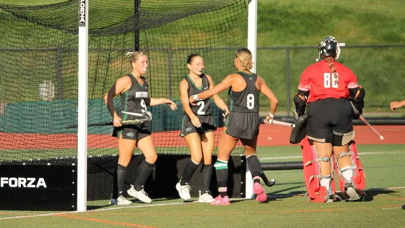 Field Hockey Opens Conference Play With 4-2 Win Over Hartford