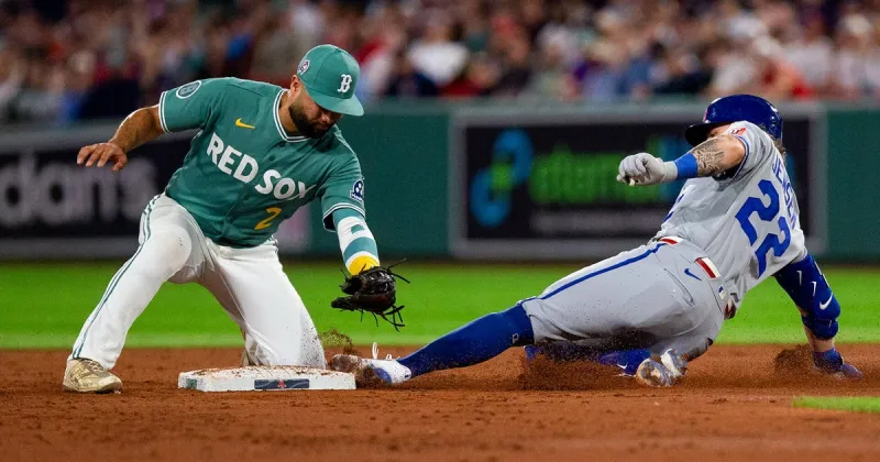 Carter Jensen has a 2-run double in the Royals' 3-2 victory over the Red Sox