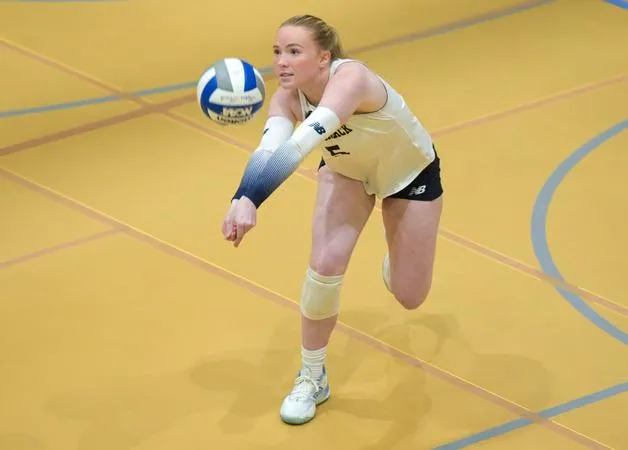 Women's Volleyball To Play Host To Undefeated Harvard