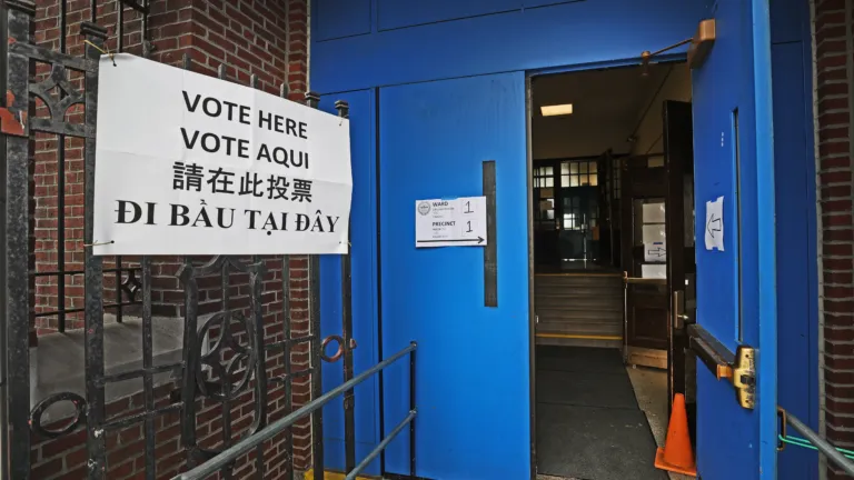 Should political candidates be required to debate their opponents?