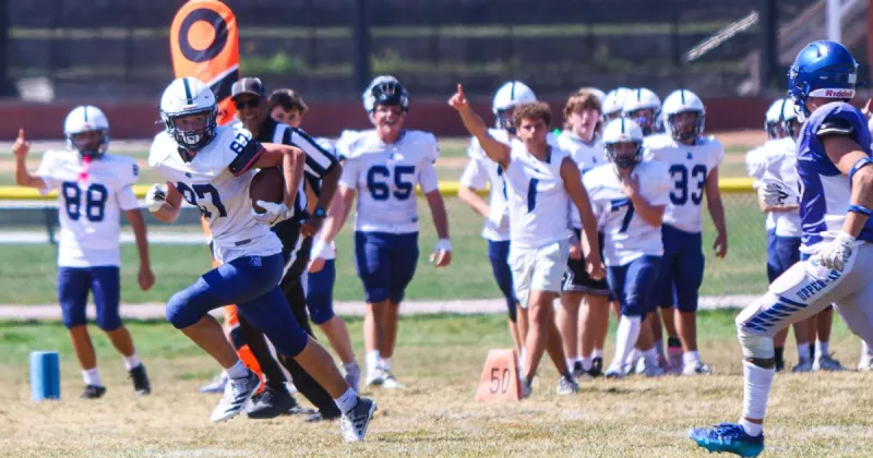 Big Plays Power Sandwich Over UCT, 47-8