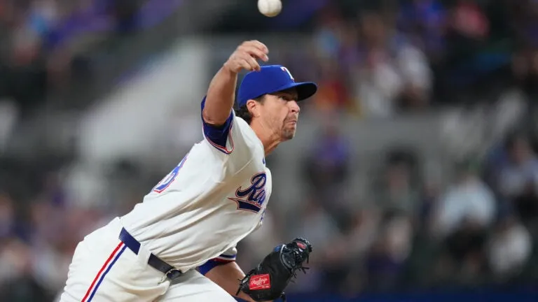 Jacob deGrom strikes out 8 to lead Rangers over Red Sox 4-2 in series between playoff contenders