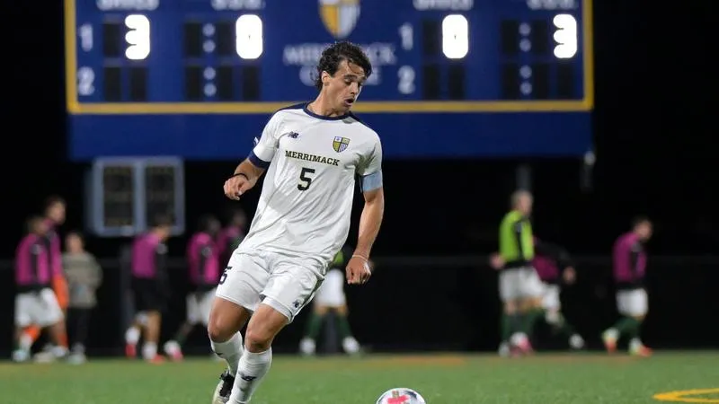 Men's Soccer Opens Metro Schedule Against Sacred Heart Saturday