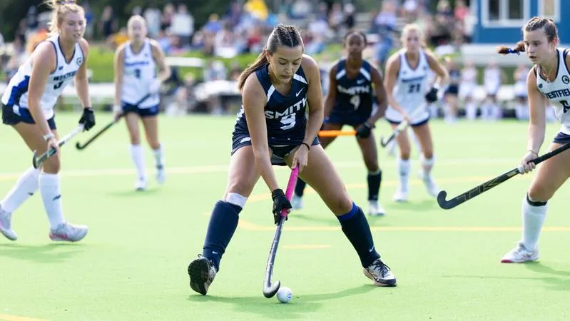 Field Hockey Takes 3-1 NEWMAC Final Against Wheaton