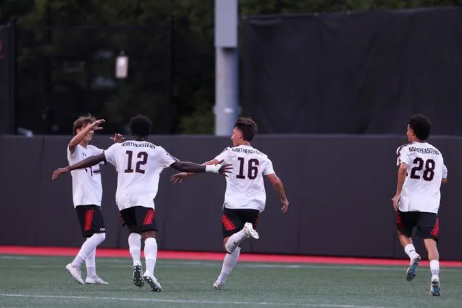 Schmidt's Late Goal Puts Huskies Past Hawks 1-0