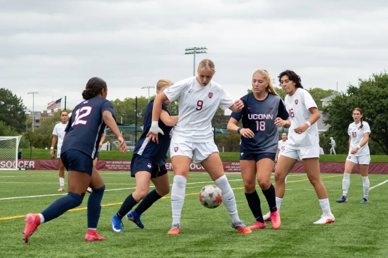 Harvard Women's Soccer Defeats UConn, Rounds Out Non-Conference Slate With Five Straight Wins