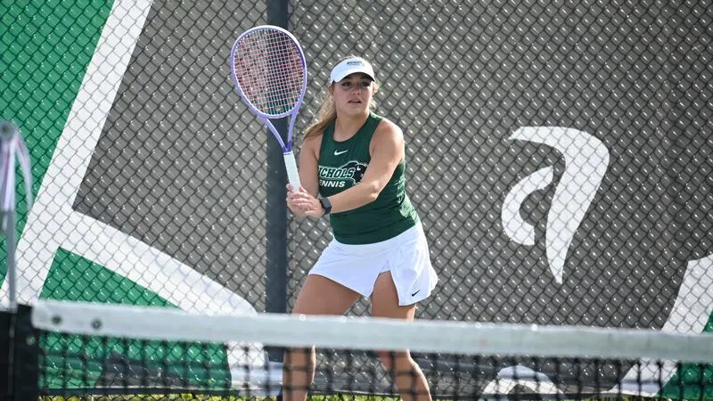 Women's Tennis Narrowly Defeated by UMass Dartmouth, 3-4