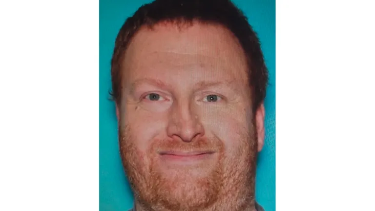 Tyngsborough police warn residents amid search for N.H. arson suspect thought to be dangerous
