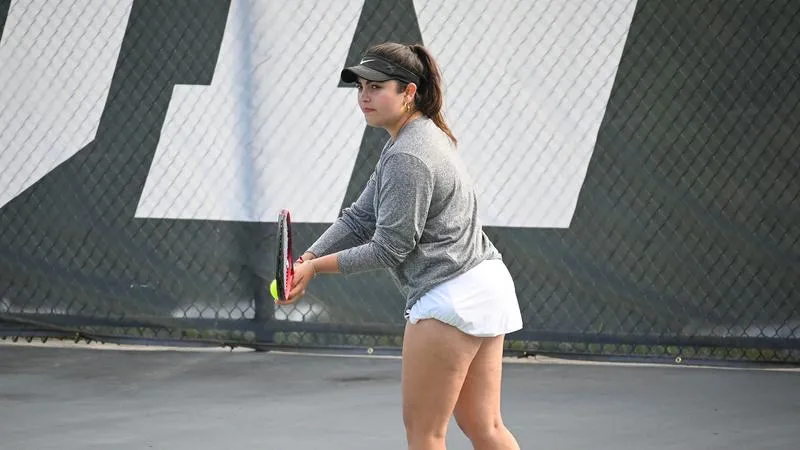 Women's Tennis Earns Consecutive Conference Win Over USJ (CT), 6-1