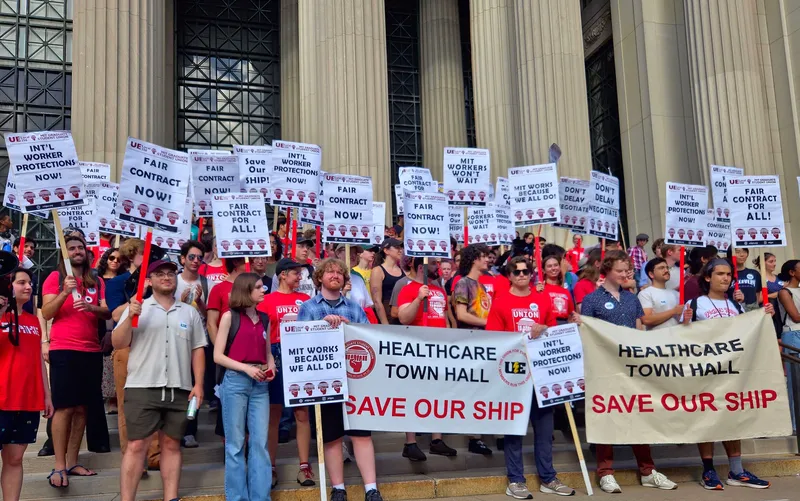 MIT GSU prepares for a strike after months of unfruitful negotiation