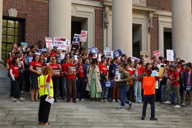 Grad Students, Academic Workers Rally at Science Center as HGSU-UAW Sets Strike Authorization Vote