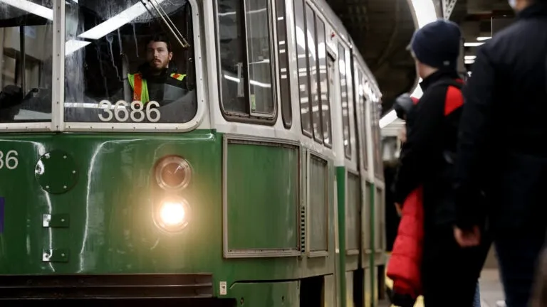 Green Line plagued with morning delays after track maintenance vehicle derails at Park Street