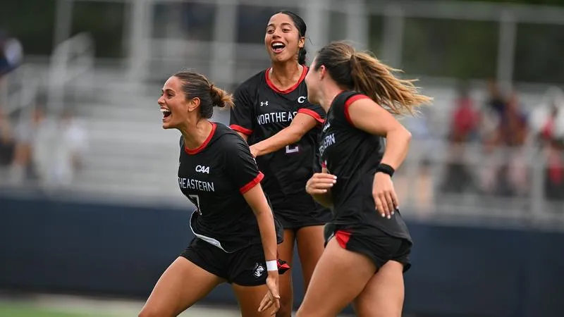 Huskies Come From Behind To Defeat Charleston, 3-2