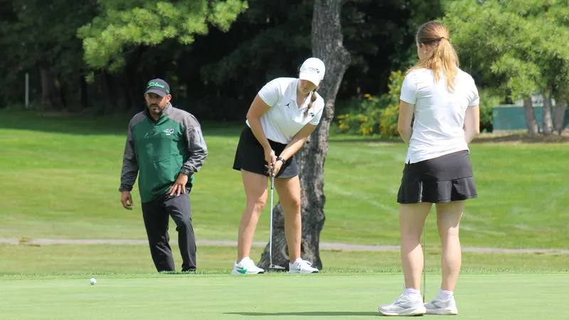 Women's Golf Wins Albertus Magnus Fall Invitational; Giesen Ties for First