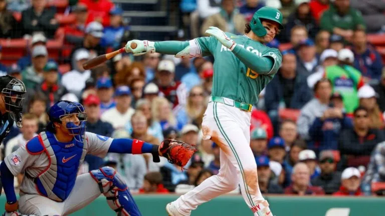 Red Sox beat Cubs 4-3 in doubleheader opener