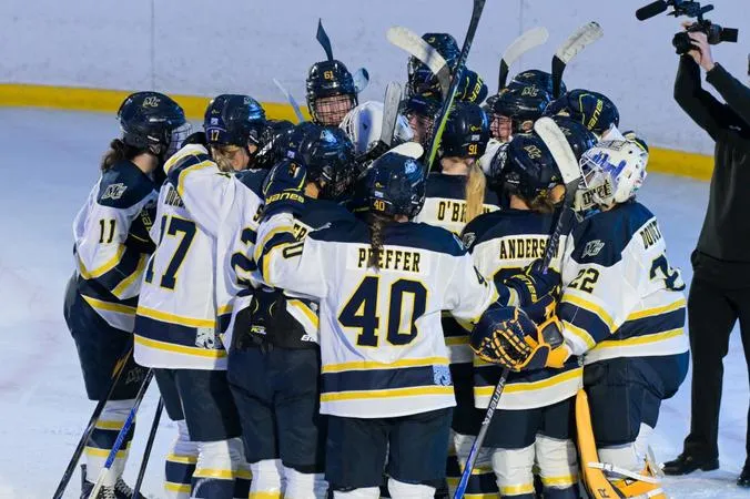 Women's Hockey, Coach Kennedy Get First Win of Season Against Lindenwood