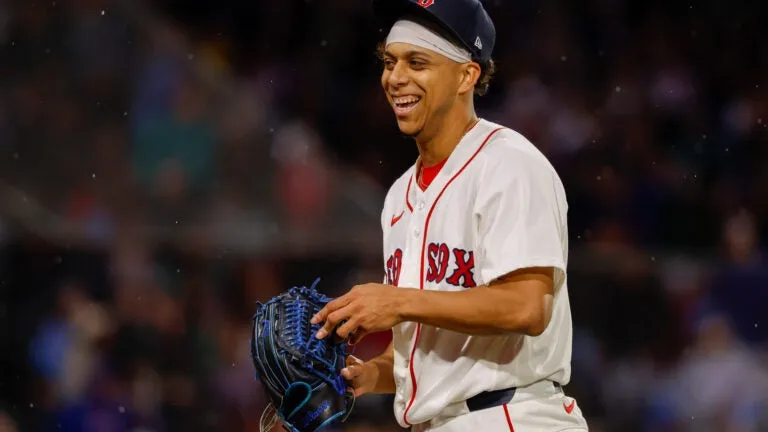 Red Sox beat Cubs 2-0 to sweep doubleheader after setting wild-card series matchup with Yankees