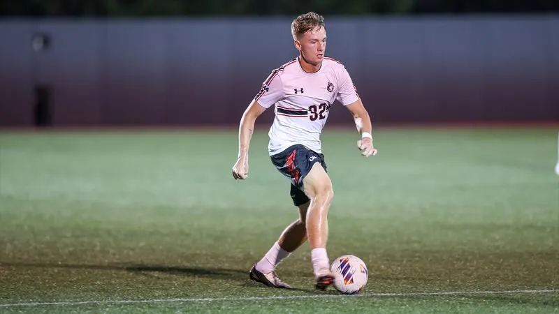 Men's Soccer Drops Conference Match On The Road
