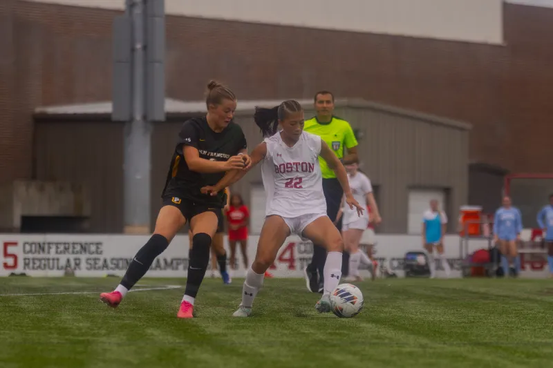 Women's soccer overwhelms Loyola defense in shutout win