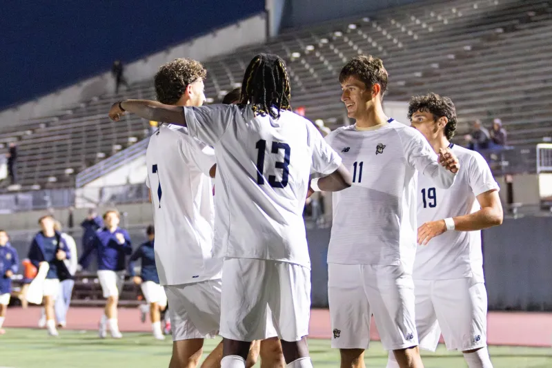 No losses in eight games for men's soccer