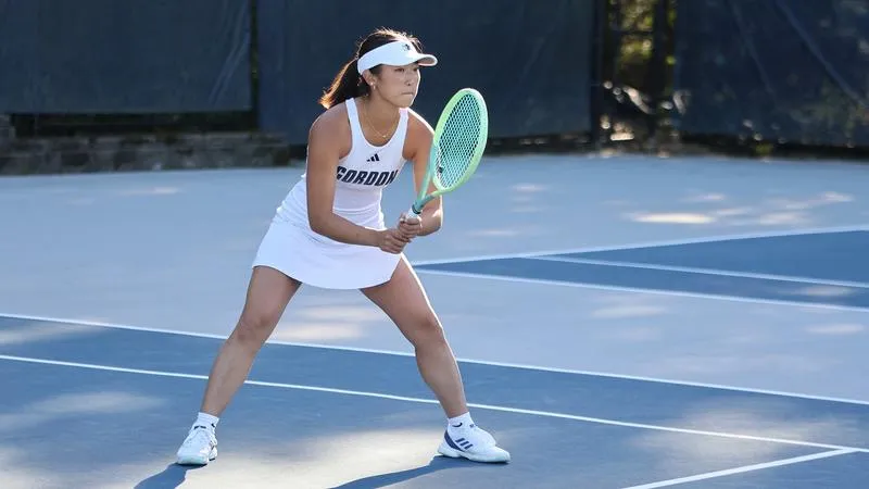 Women's Tennis Captures 6-1 Win at Nichols
