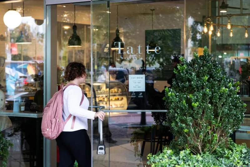 Northeastern Tatte fails health inspection, investigators report possible mouse droppings