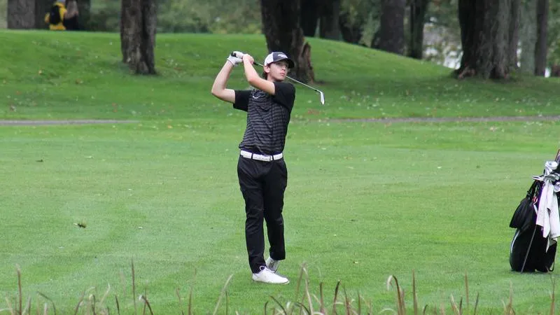 Men's Golf Places Third at RIC Fall Invitational