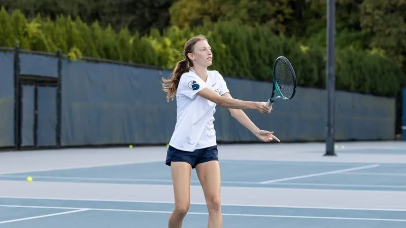 Emrich reaches B draw quarterfinals at ITA New England Regional