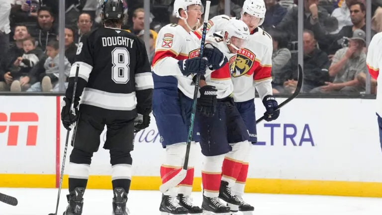 Panthers forward Brad Marchand sustains left leg injury in second period against Kings