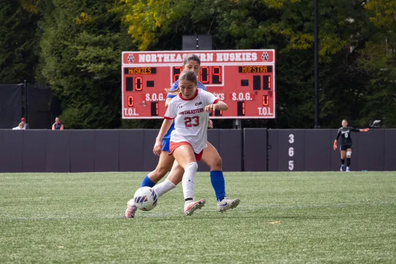 Women's soccer struggles to find footing at home, falls to Hofstra