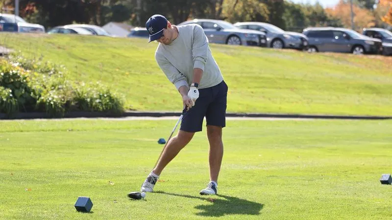 Men's Golf Tops Endicott for Third-Straight Duel Win