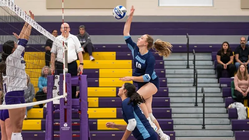 Volleyball Falls at Wentworth, 3-0