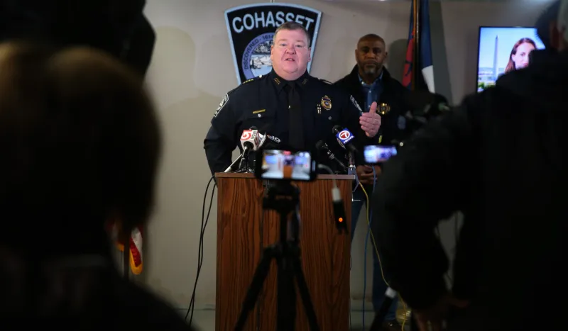Police investigate hoax hostage call from South Shore jewelry store