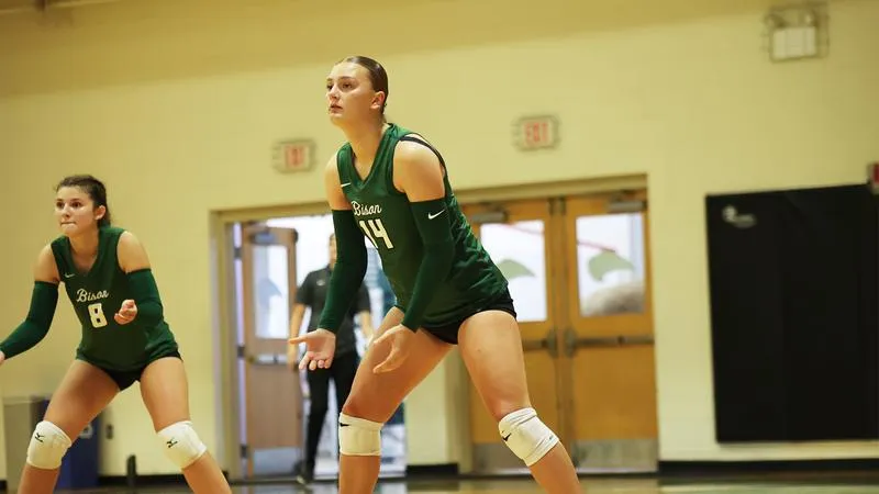Novak Represents Women's Volleyball in CNE Weekly Awards