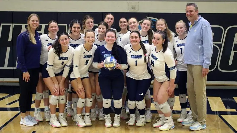 Volleyball Sweeps Amherst; Pierce Reaches 1,000 Career Digs