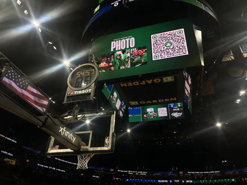 As players come and go, Celtics dominate first game of pre-season