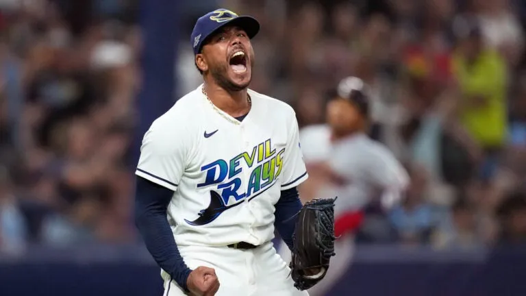 Freddy Peralta, Liam Hicks lift the Rays to a 3-1 win over the Guardians that evens the ALCS at 1-1