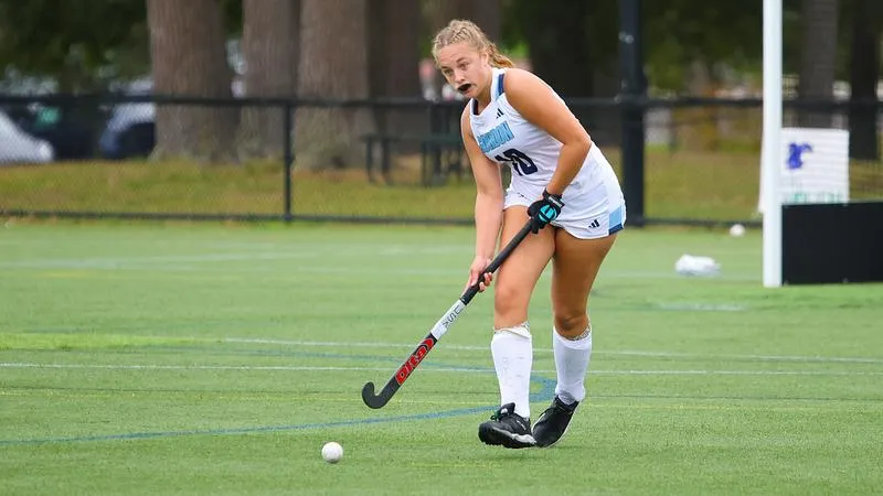 Field Hockey Bests UMass-Boston, 1-0