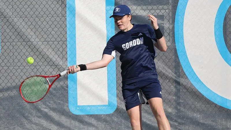 Men's Tennis Downed at Southern New Hampshire, 5-2